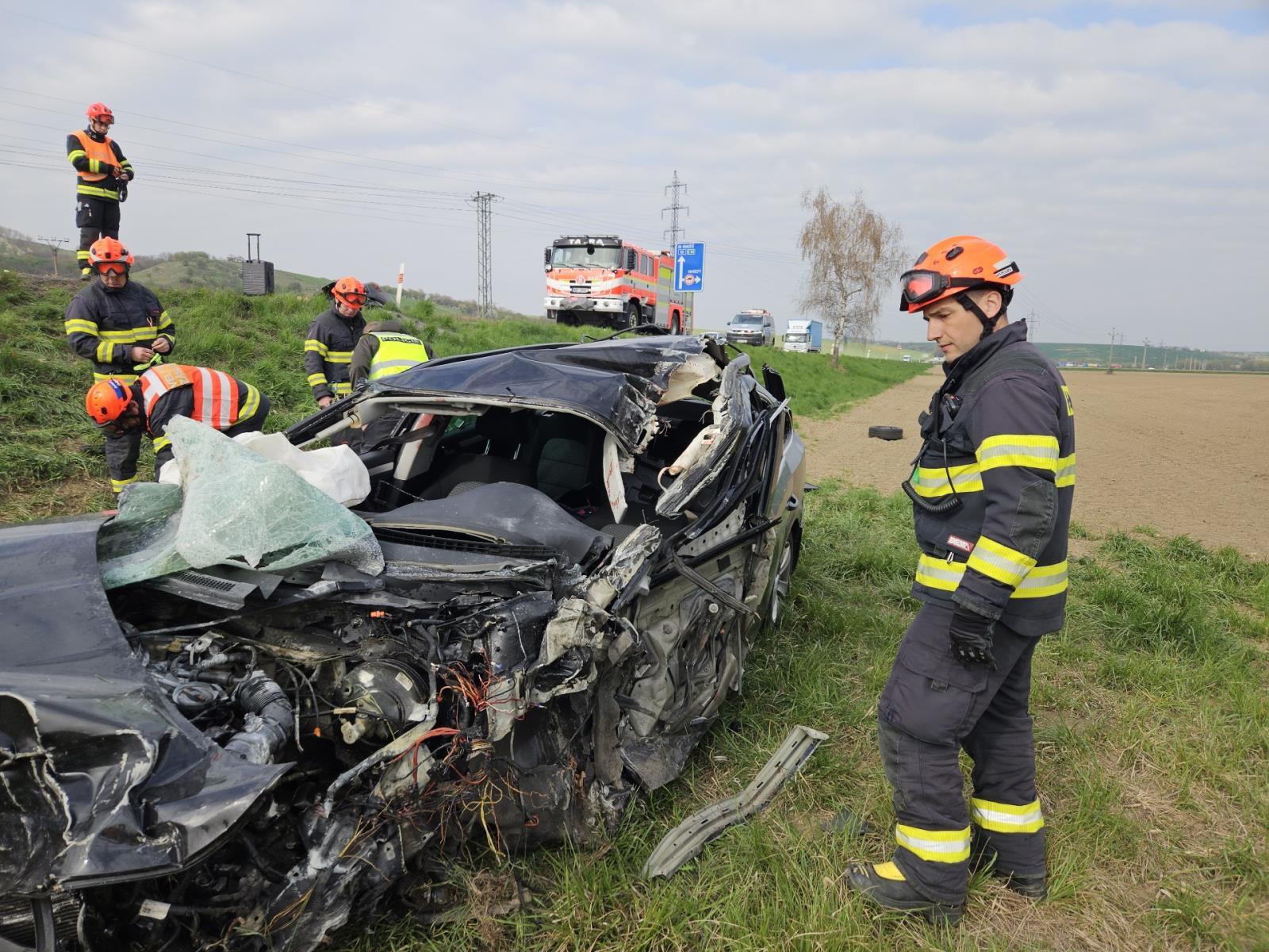 I/50 Bučovice – Nehoda kamionu a osobního auta uzavřela hlavní tah na Uherské Hradiště 2