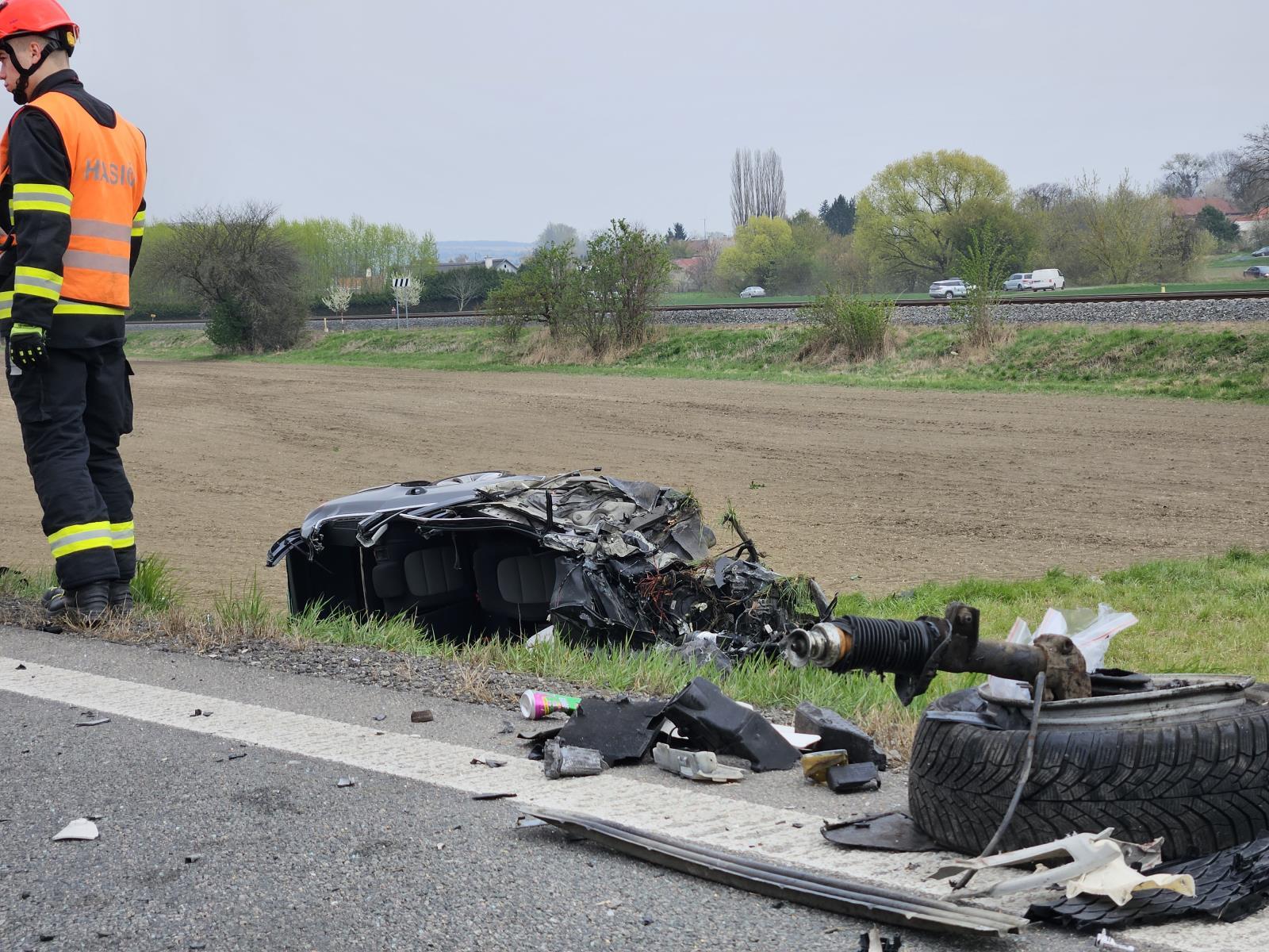 I/50 Bučovice – Nehoda kamionu a osobního auta uzavřela hlavní tah na Uherské Hradiště 4