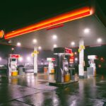 Nafta při konfliktech zdražuje rychleji než benzin. Proč? 8