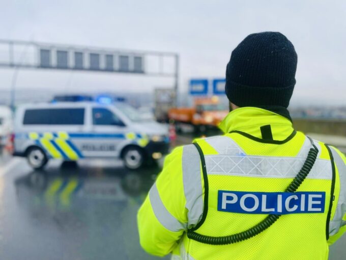 Pardubice – Střelec pálil plynovkou a hlídky ho dopadly 42